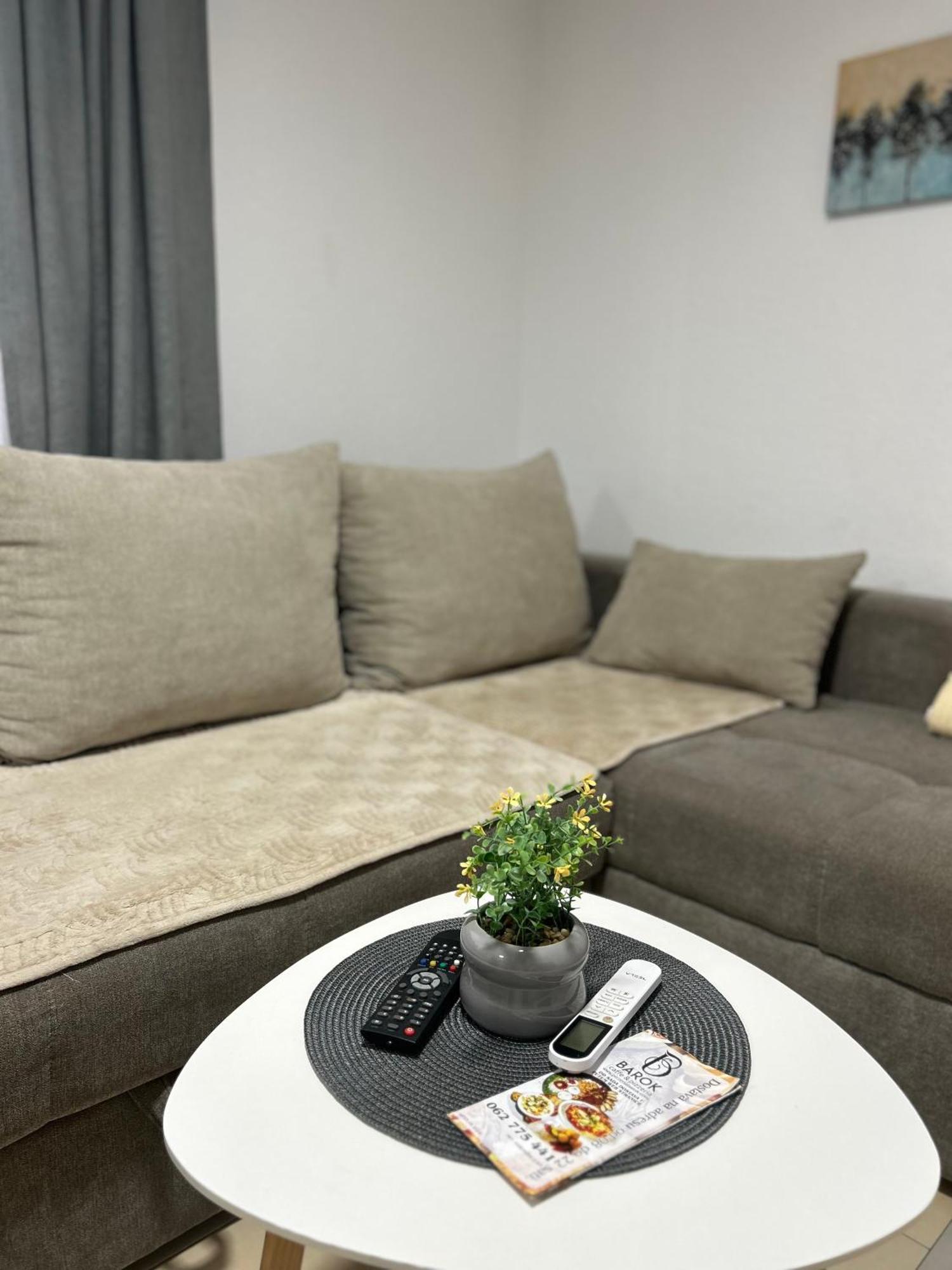 טוזלה Apartmani Star מראה חיצוני תמונה